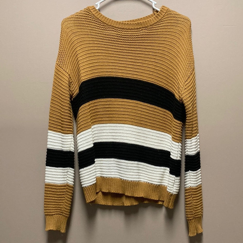 Time and Tru Sweater